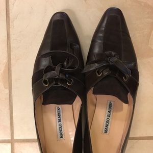 Cute Manolo Blahnik pointed loafers. Size 39